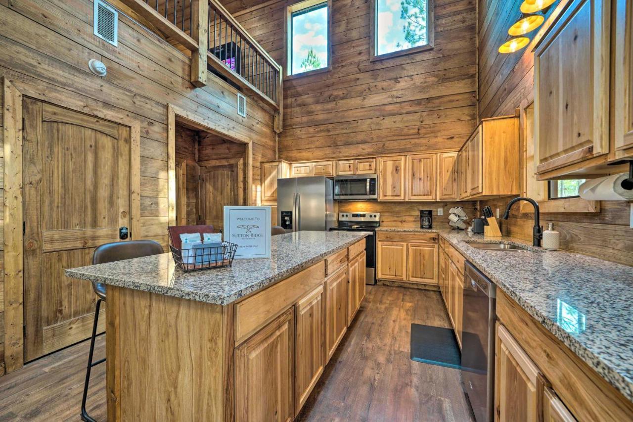 Sutton Ridge Cabin Rental Hot Tub And Swing Set! Broken Bow Exteriör bild